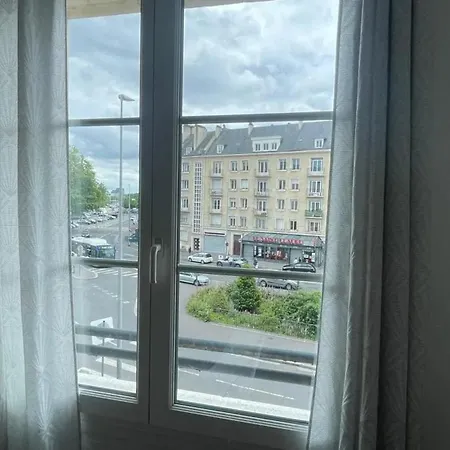 Spacieux A 65 M² Avec Balcon Vue Sur La Apartament *