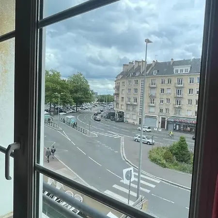 Spacieux A 65 M² Avec Balcon Vue Sur La Apartament *