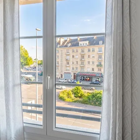 Spacieux A 65 M² Avec Balcon Vue Sur La Apartament Caen