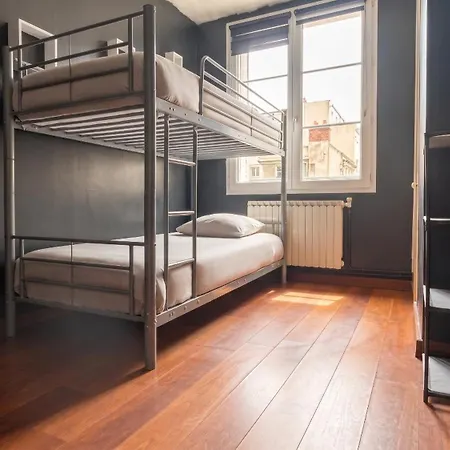 Apartament Spacieux A 65 M² Avec Balcon Vue Sur La
