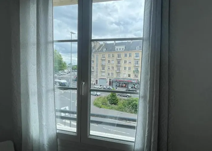 Spacieux A 65 M² Avec Balcon Vue Sur La Apartmán *